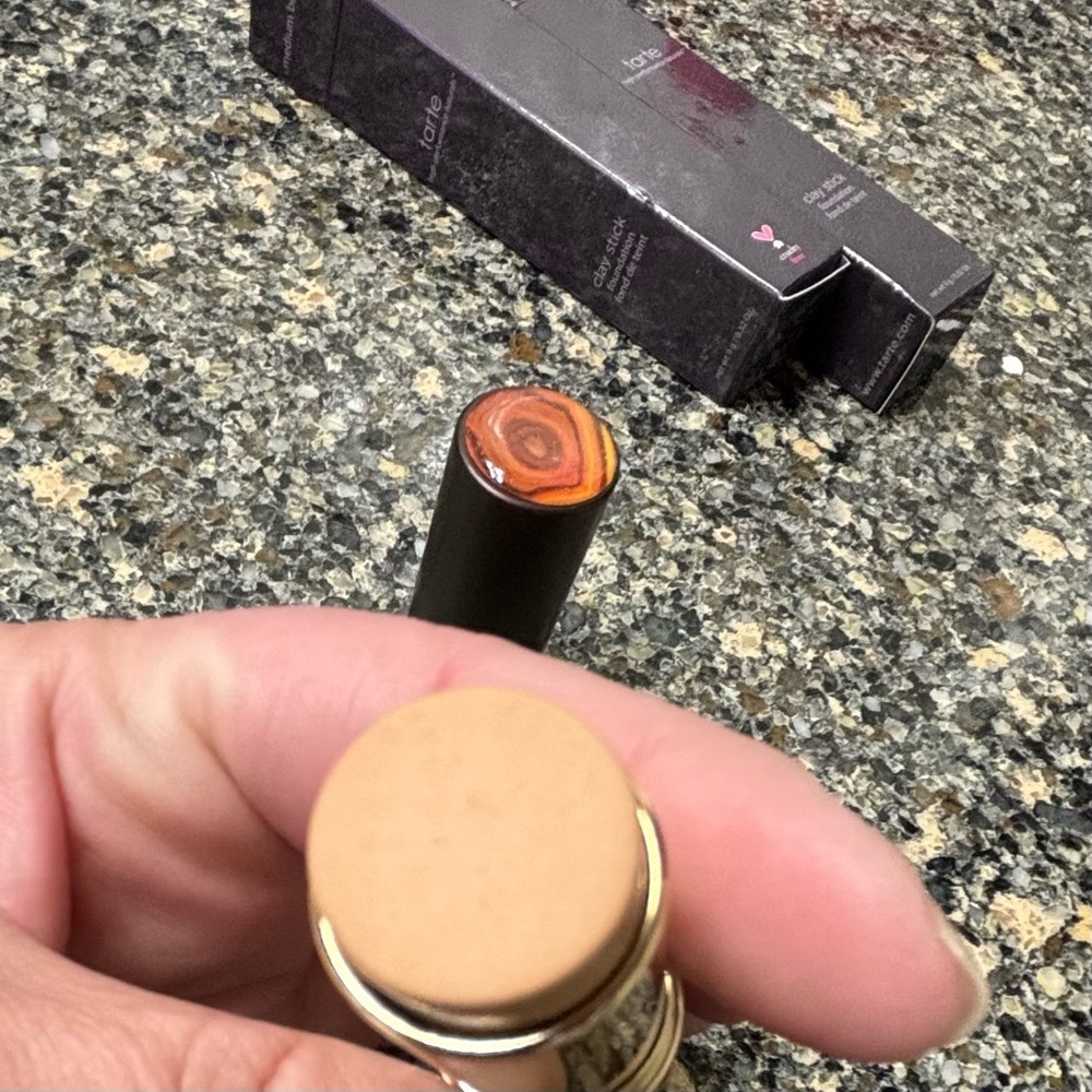 New* TARTE CLAY STICK FOUNDATION - Picture 6 of 7
